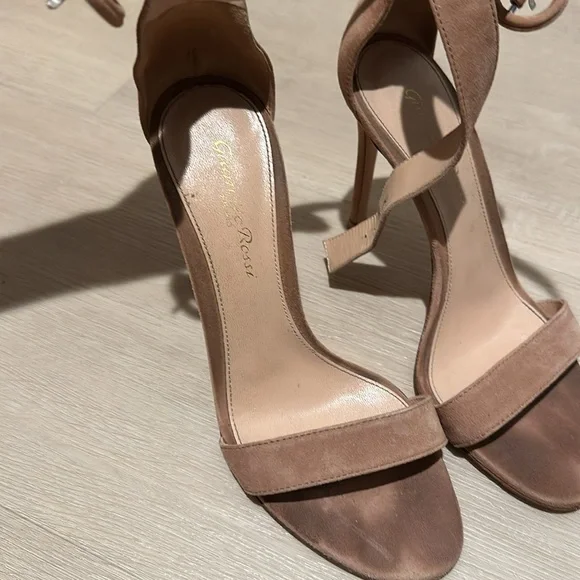 Gianvito Rossi Sandal - Picture 2 of 5